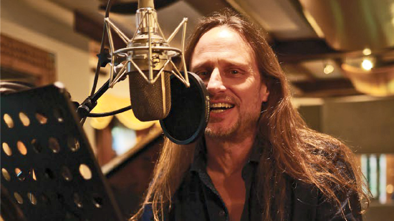 Yes&rsquo; Jon Davison recording vocals for their album Aurora