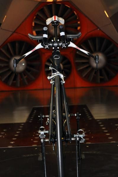 The sleek lines of Jason Donald's Orbea Ordu time trial bike.