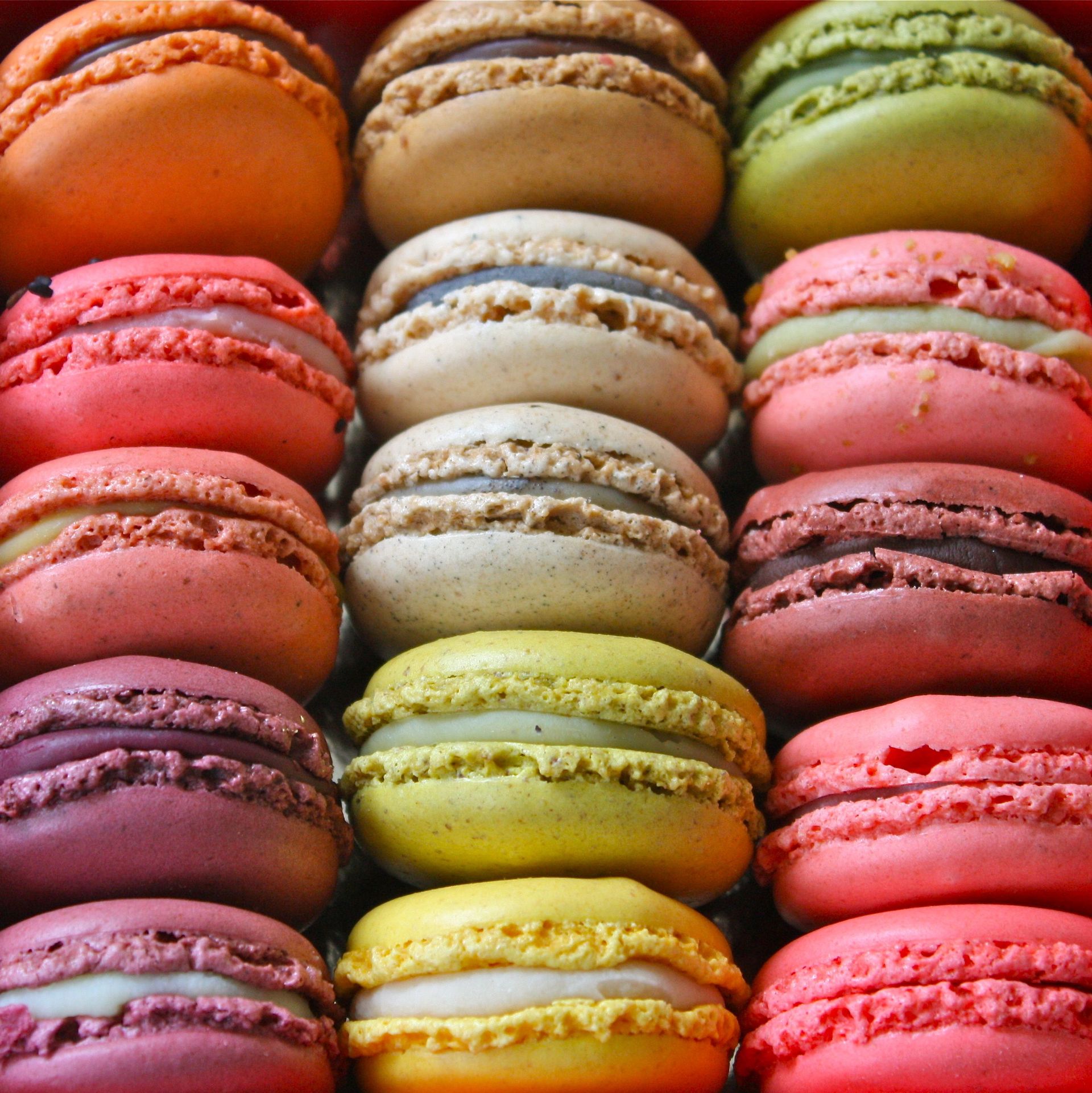Macaroon, Sweetness, Food, Pâtisserie, Dessert, Cuisine, Cake, Food coloring, Baking, Baked goods,