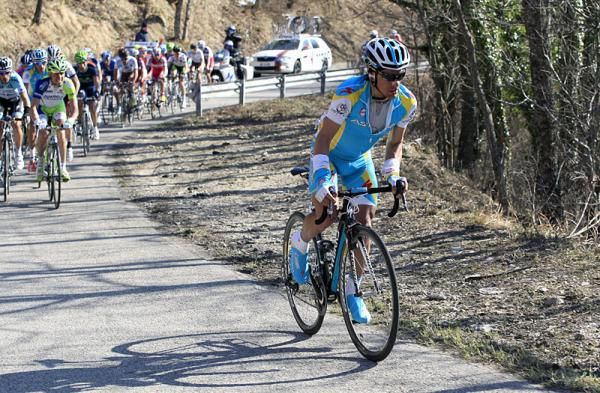 Paolo Tiralongo (Astana) on the attack.