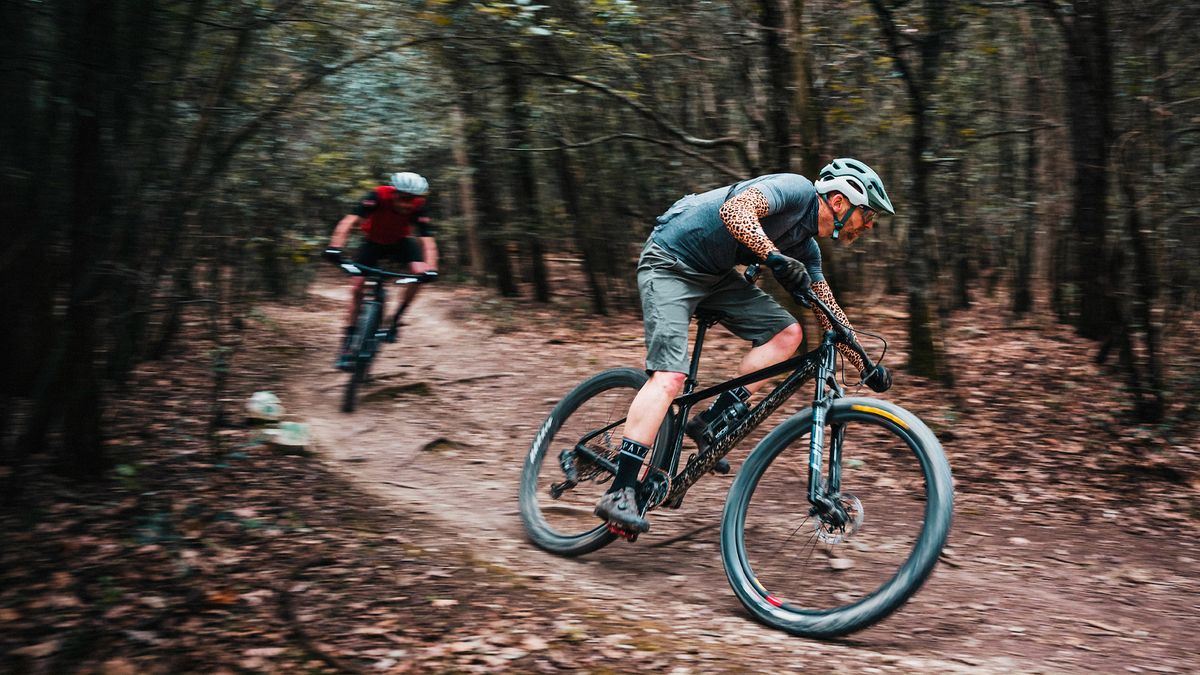 Guy Kesteven riding the Cervelo ZHT-5