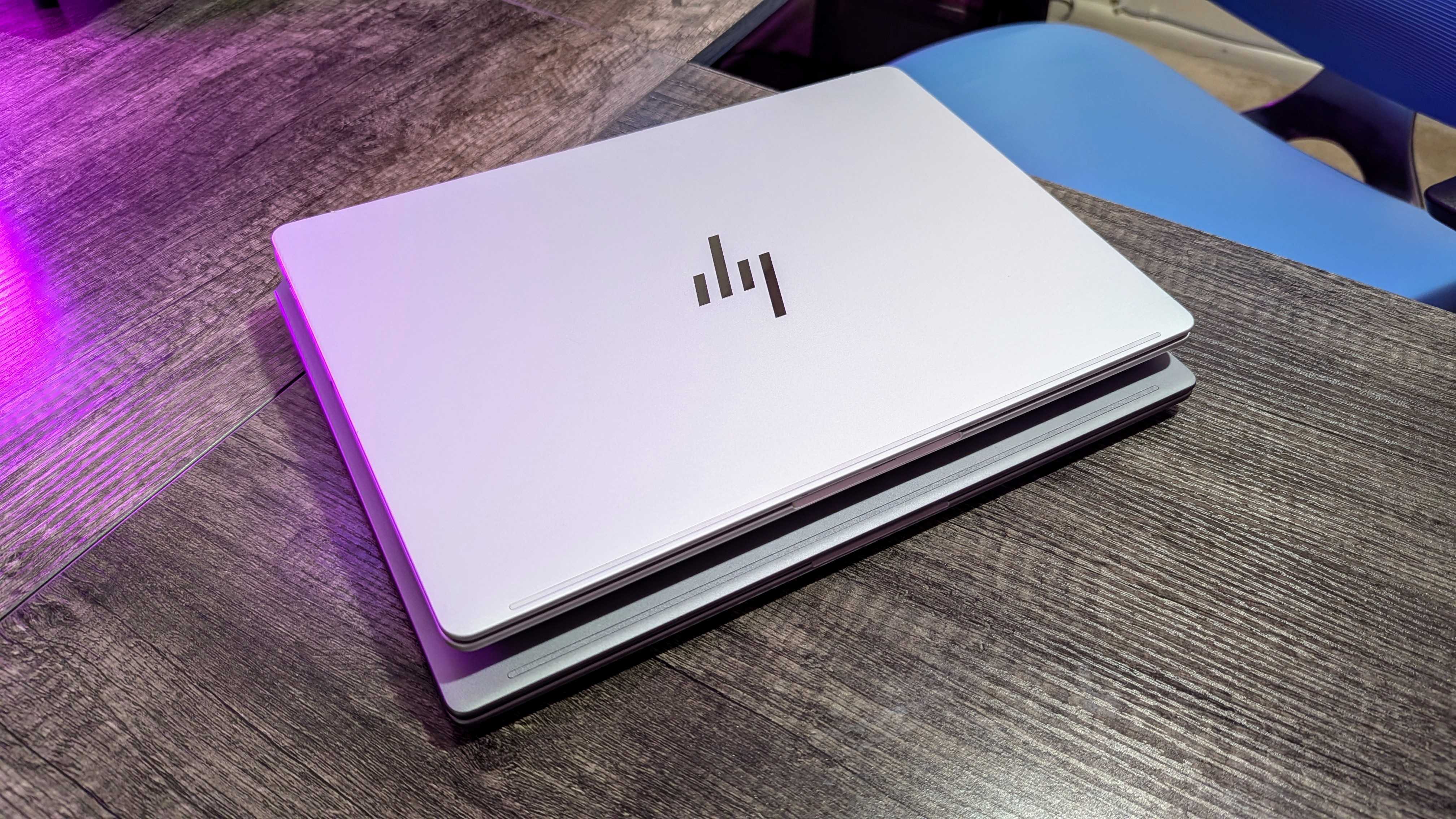 Image of an early pre-production sample of the HP EliteBook X 14 (G1a).