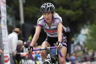 Mara Abbott (Diadora Pasta Zara) gave it all on the final climb of the 2011 race.