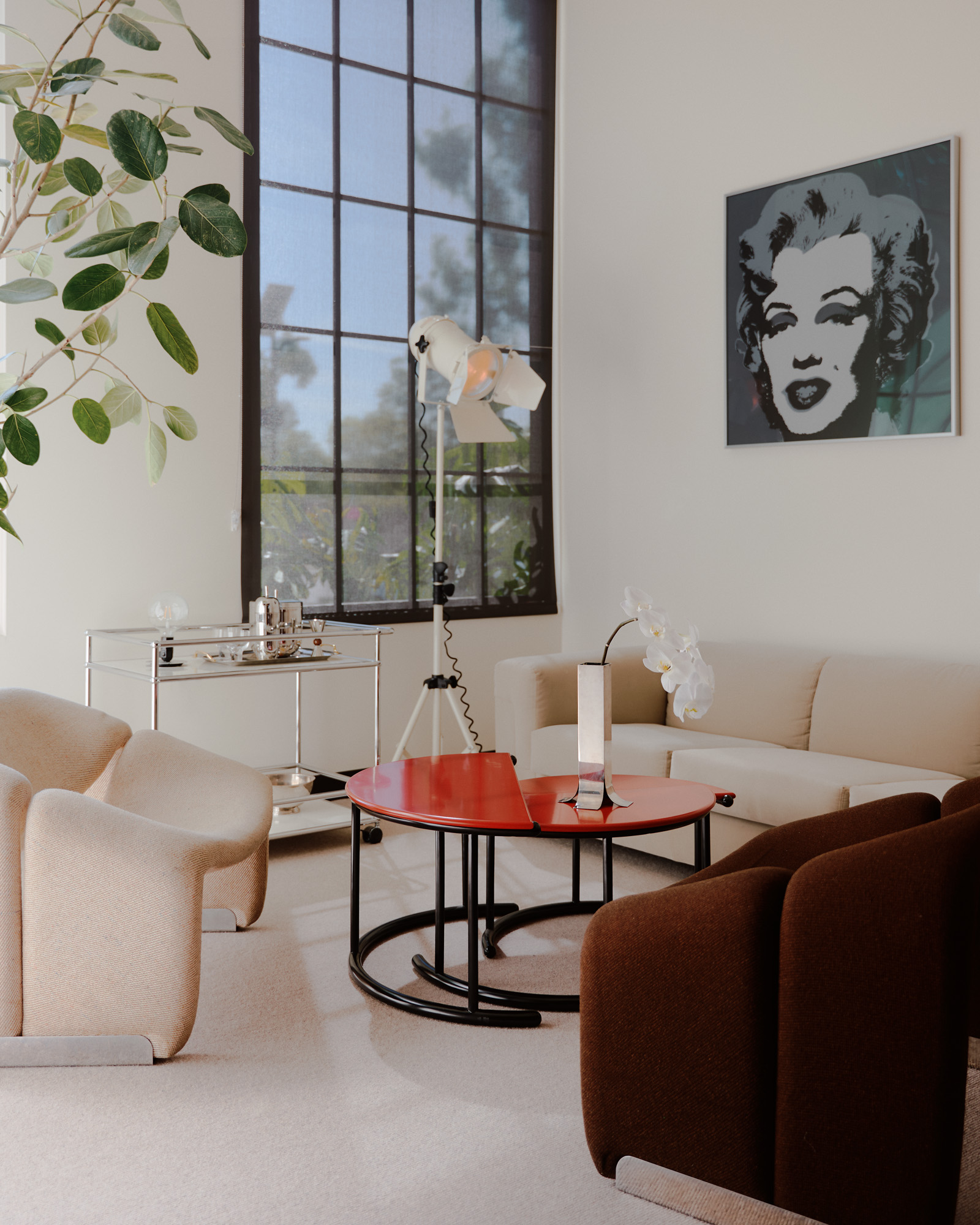 Neon Rated offices in LA