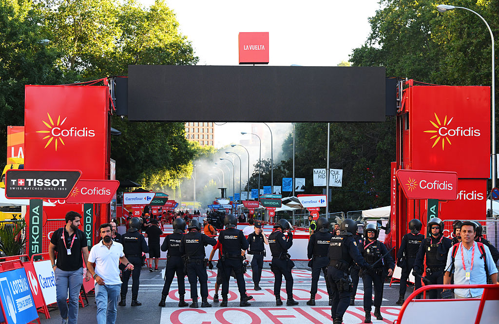 MADRID, SPAIN - SEPTEMBER 14: A general view of arrival during the La Vuelta - 80th Tour of Spain 2025, Stage 21 a 108km stage from Alalpardo to Madrid / The race is neutralised due to disturbances in central Madrid caused by pro-Palestinian protests / #UCIWT / on September 14, 2025 in Madrid, Spain. (Photo by Tim de Waele/Getty Images)