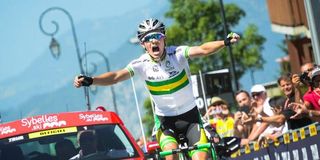 Nick Schultz wins stage 7 at the Tour de l'Avenir