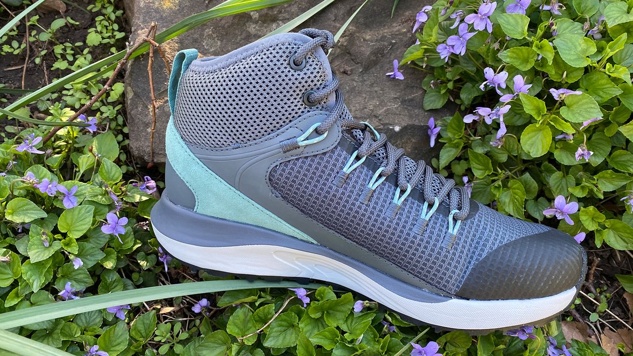 Best women's hiking boots 2022 sturdy outdoor footwear T3