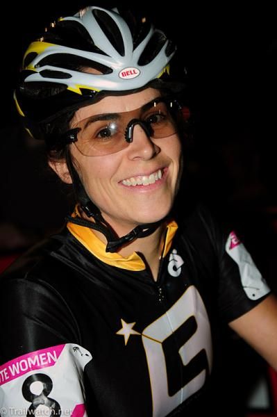 Andrea Smith (Ladiesfirst Racing) on the front row.