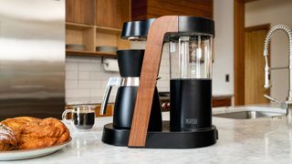 The Ratio Eight Series 2 coffee maker on top a kitchen counter