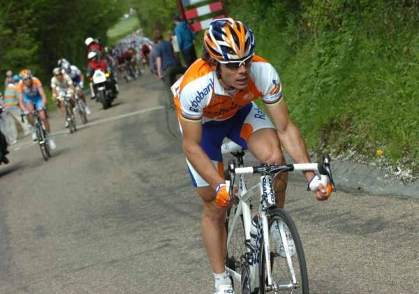 Freire didn't always wait for the sprint. Here he's on the attack during Amstel Gold in 2009