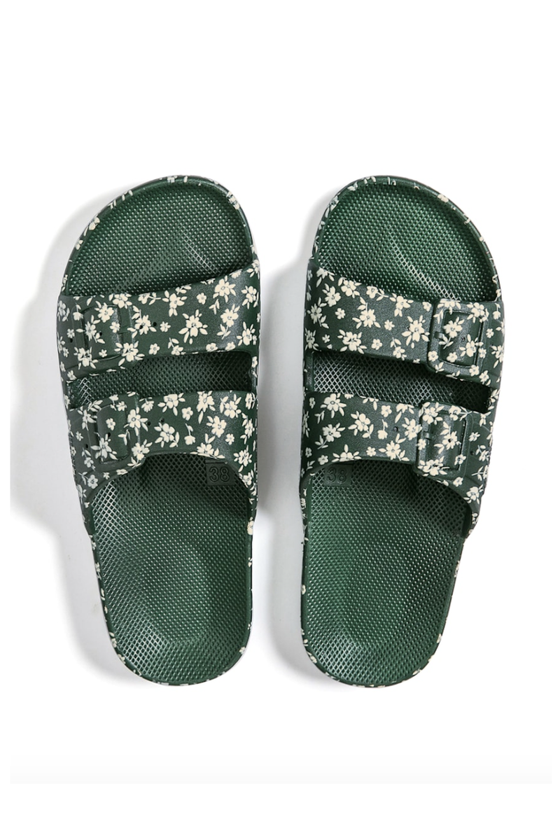 Lily Rose Amazonia Slides