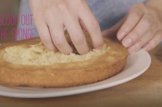 How to make a pinata cake