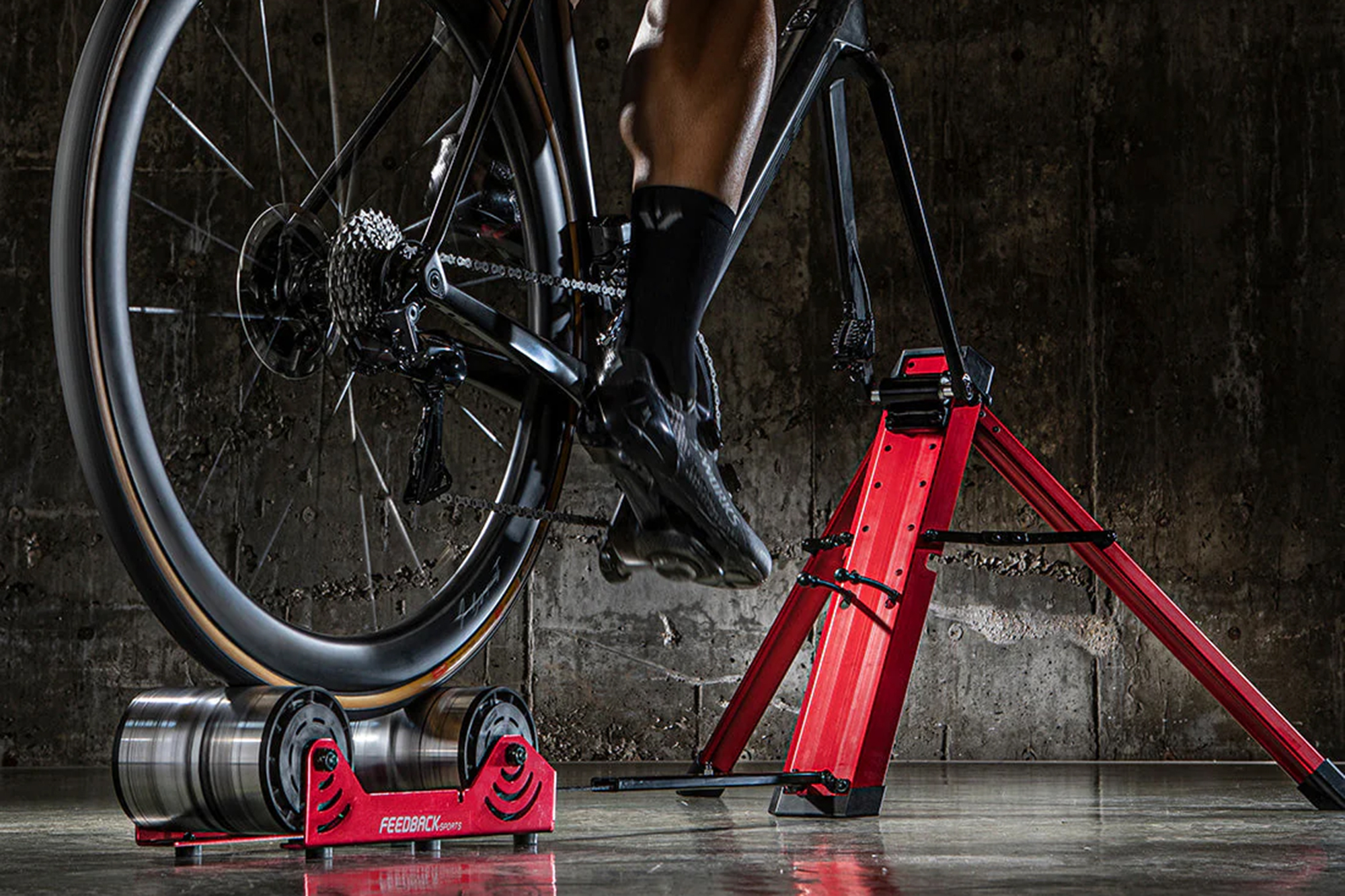 Rider using feedback sport Omnium bike rollers