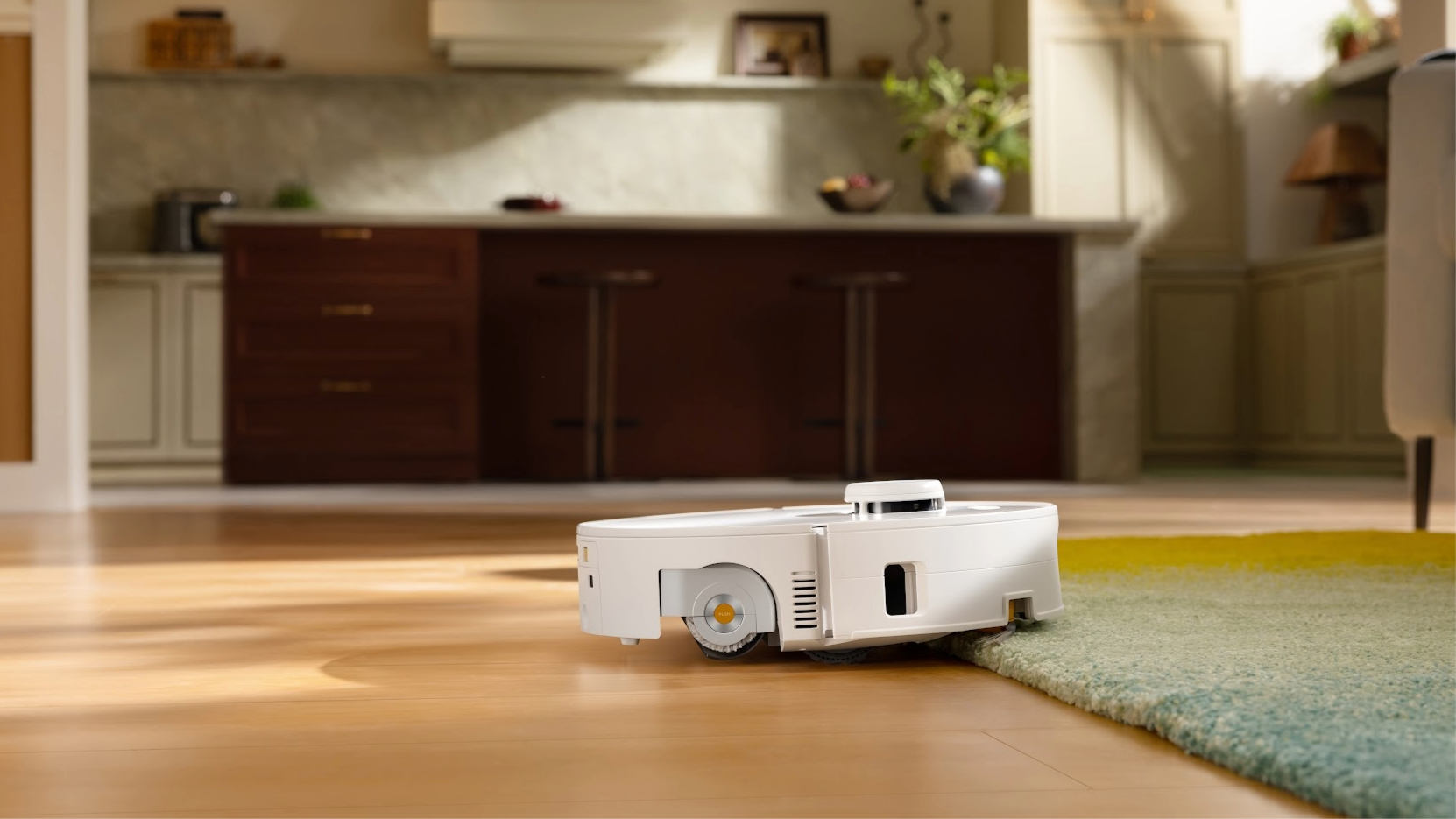 The Roborock Qrevo Curv2 Flow