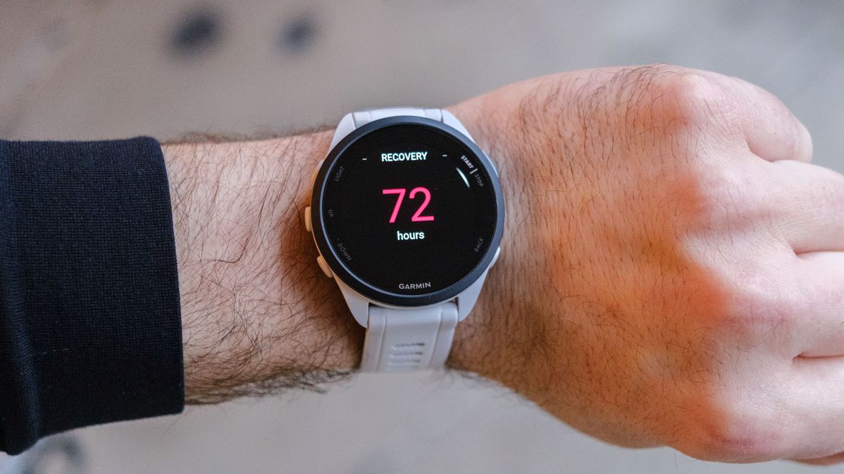 Garmin Forerunner 165 hands-on: a sporty, GPS-equipped smartwatch for ...