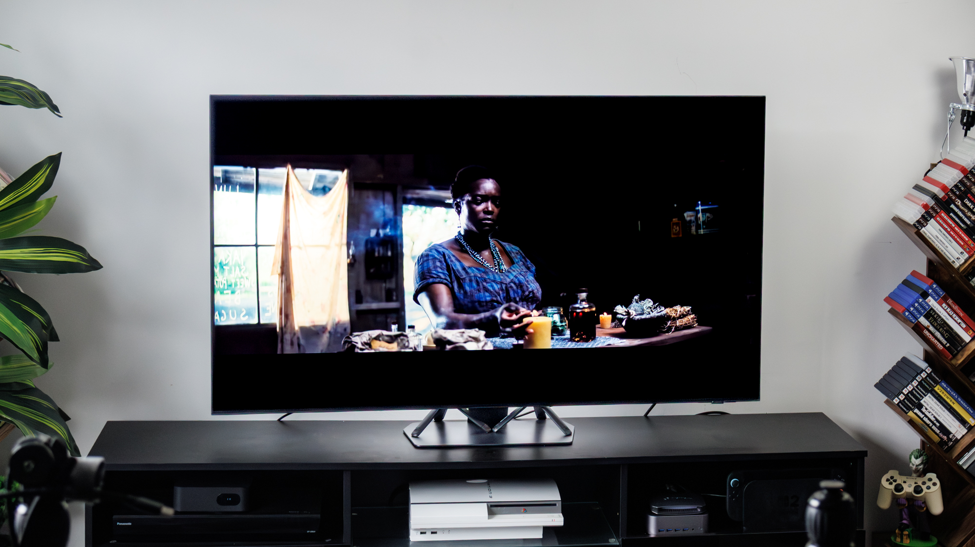 Samsung QN90F Neo QLED TV in a living room