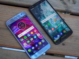 Moto G6 next to Moto X4