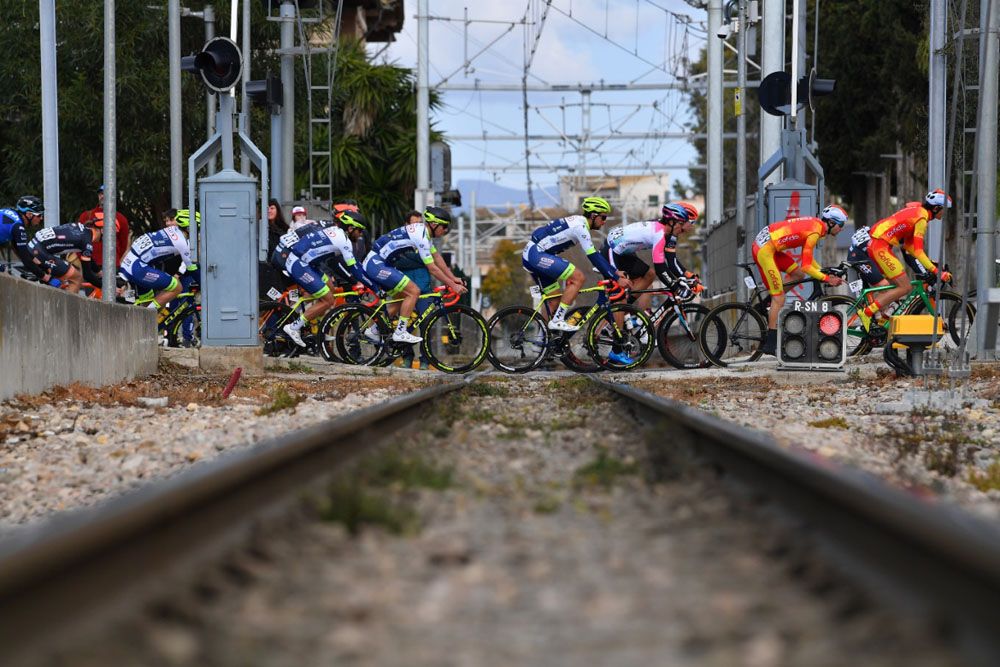The peloton racing at the 2019 Trofeo Palma