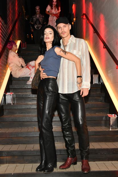 Maya Stepper and Mikkel Gregers Jensen as Angelina Jolie and Billy Bob Thornton