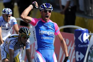 Alessandro Petacchi wins stage, Tour de France 2010 stage 1