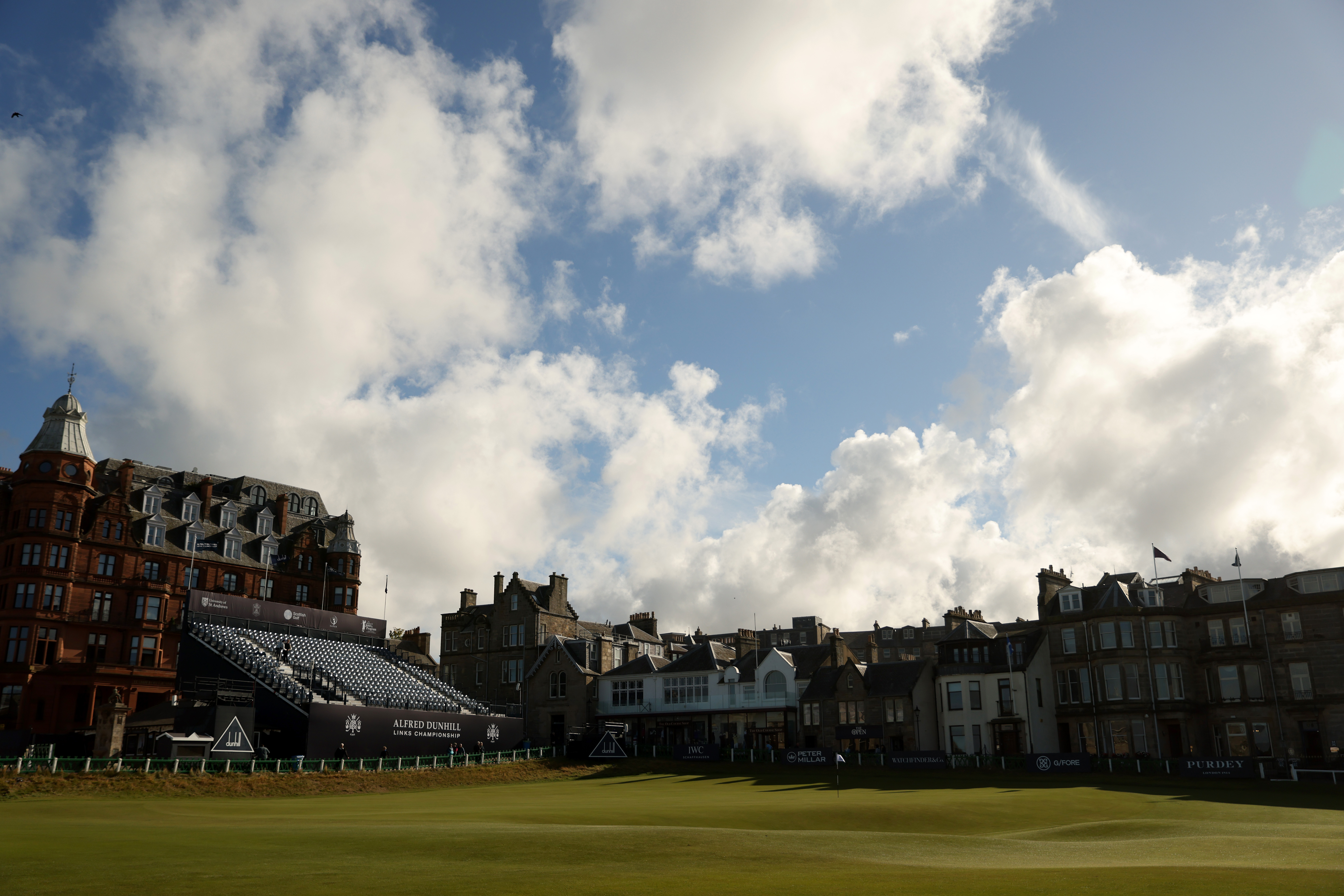 A general view of the 18th green on the Old Course at St Andrews in sunny conditions