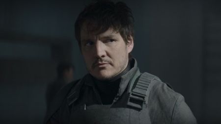 Pedro Pascal face The Mandalorian