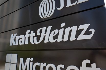 kraft heinz sign front on corporate building