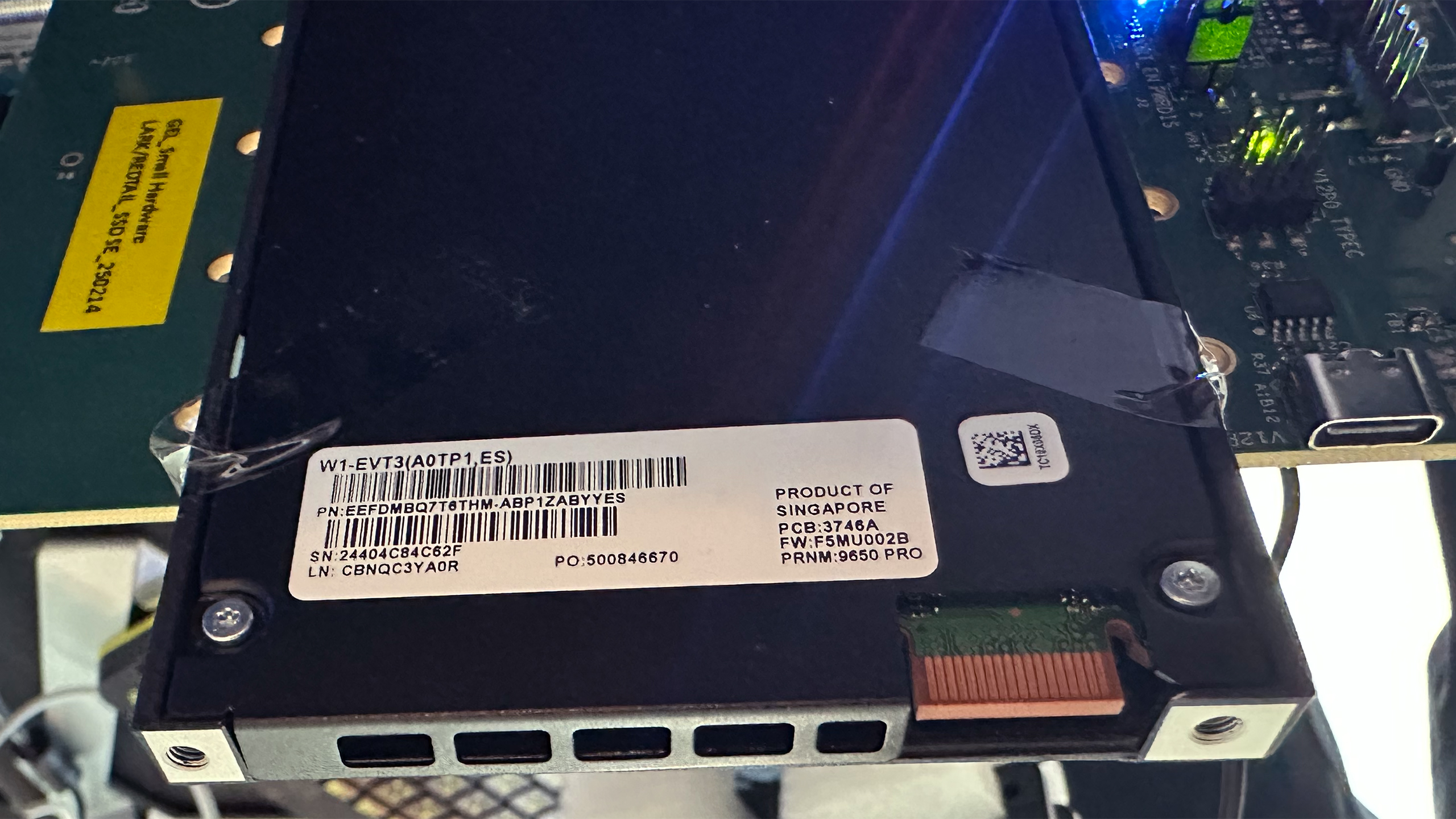 Micron 9650 Pro SSD with a PCIe 6.0 x4 connection.