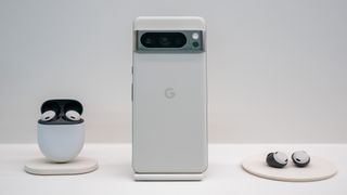 Hands on with the Google Pixel 8 and Pixel 8 Pro