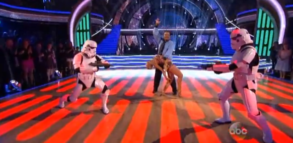 Count the ways that Billy Dee Williams&amp;#039; insanely awkward Star Wars-themed dance routine will make fans angry