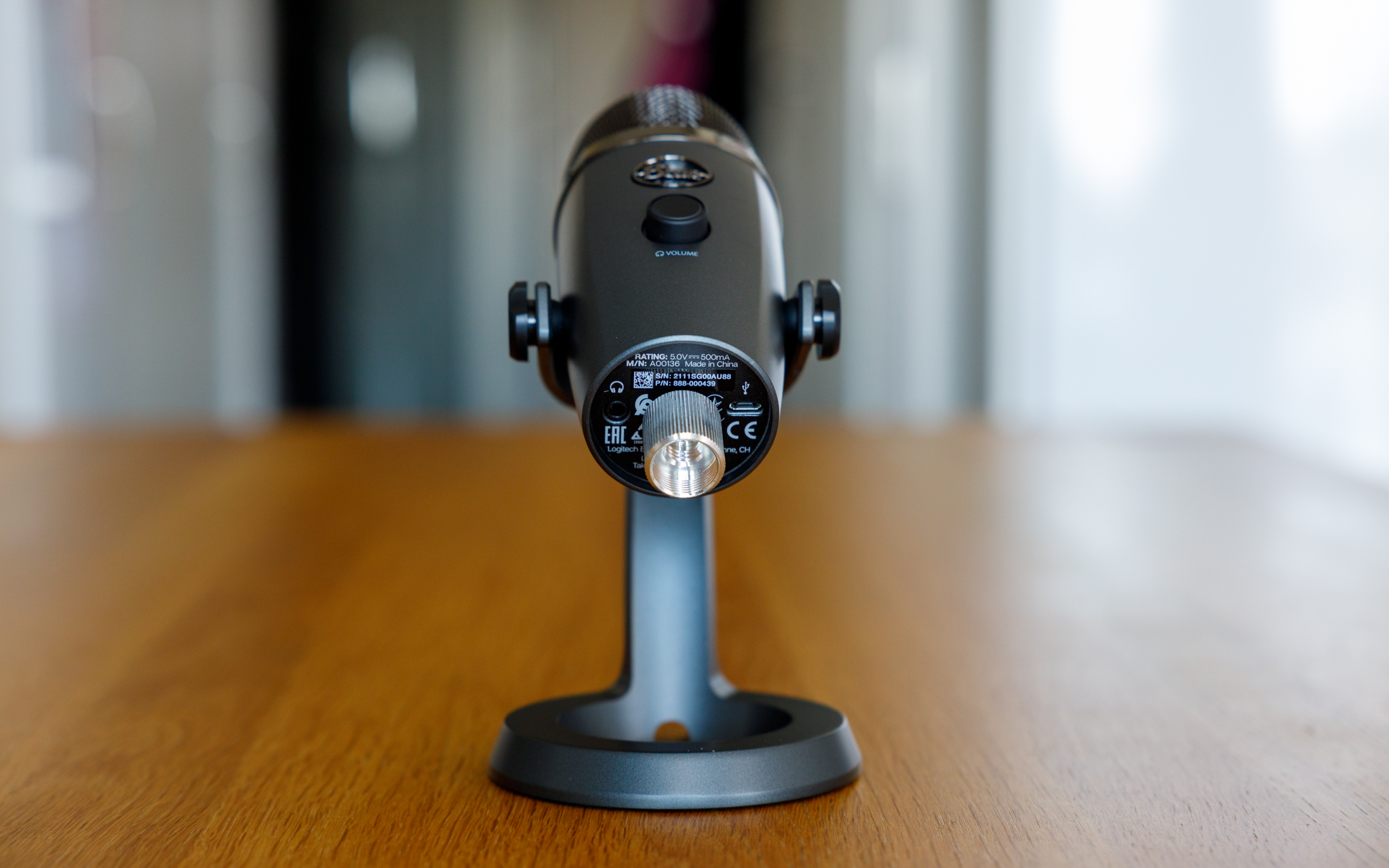 Undersidan av en Blue Yeti Nano