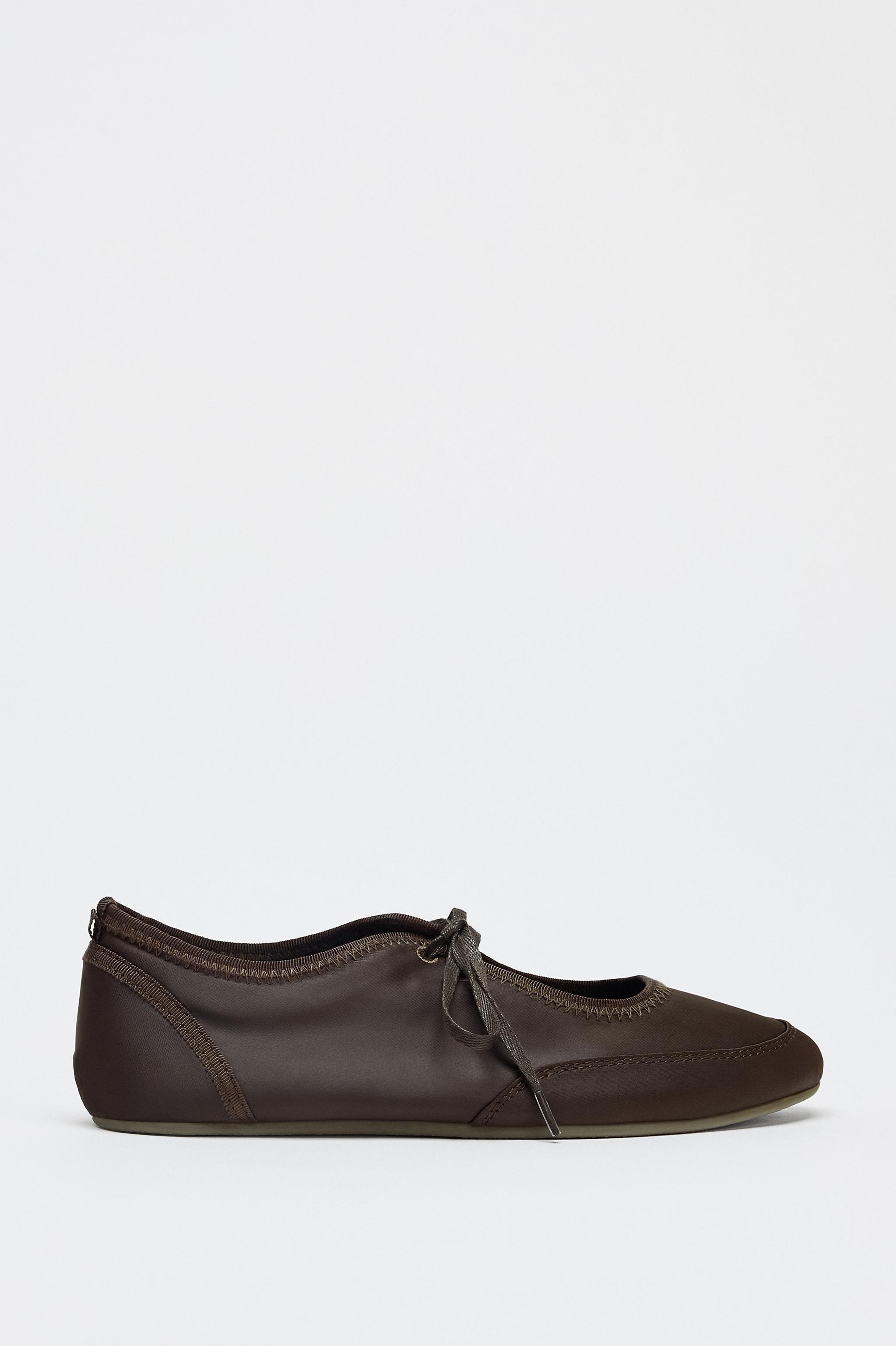 Sporty Ballet Flats With Bow
