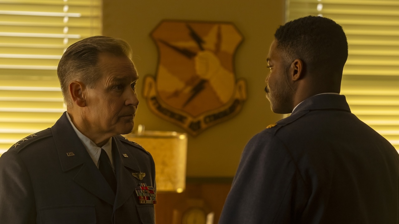 General Shaw talking to Leroy Hanlon in IT: Welcome to Derry