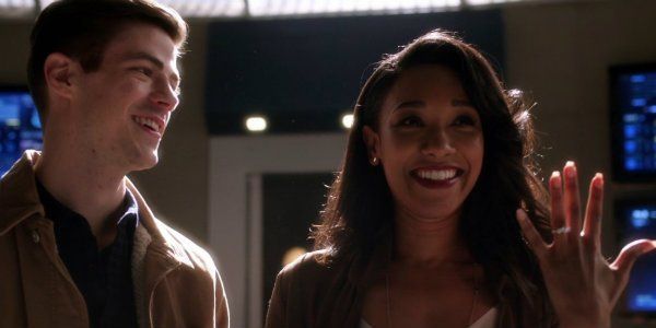 The Funny Way Barry And Iris Deal With Their Relationship When Season 4 Kicks Off Cinemablend