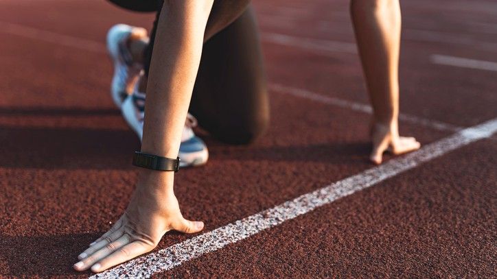 Woman Runs 90 Marathons Barefoot – Here's What Her Feet Look Like