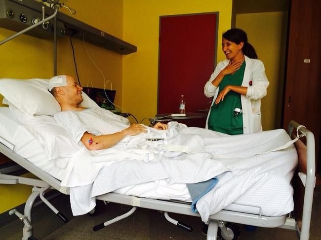 Chris Horner is hospital in Italy