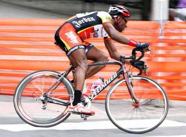 Jermaine Burrowes (CRCA/ Dave Jordan Coaching- Zephyr Graffiti) takes a lap after changing his rear wheel after a flat.