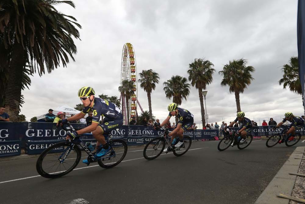 Orica-Scott lead the race