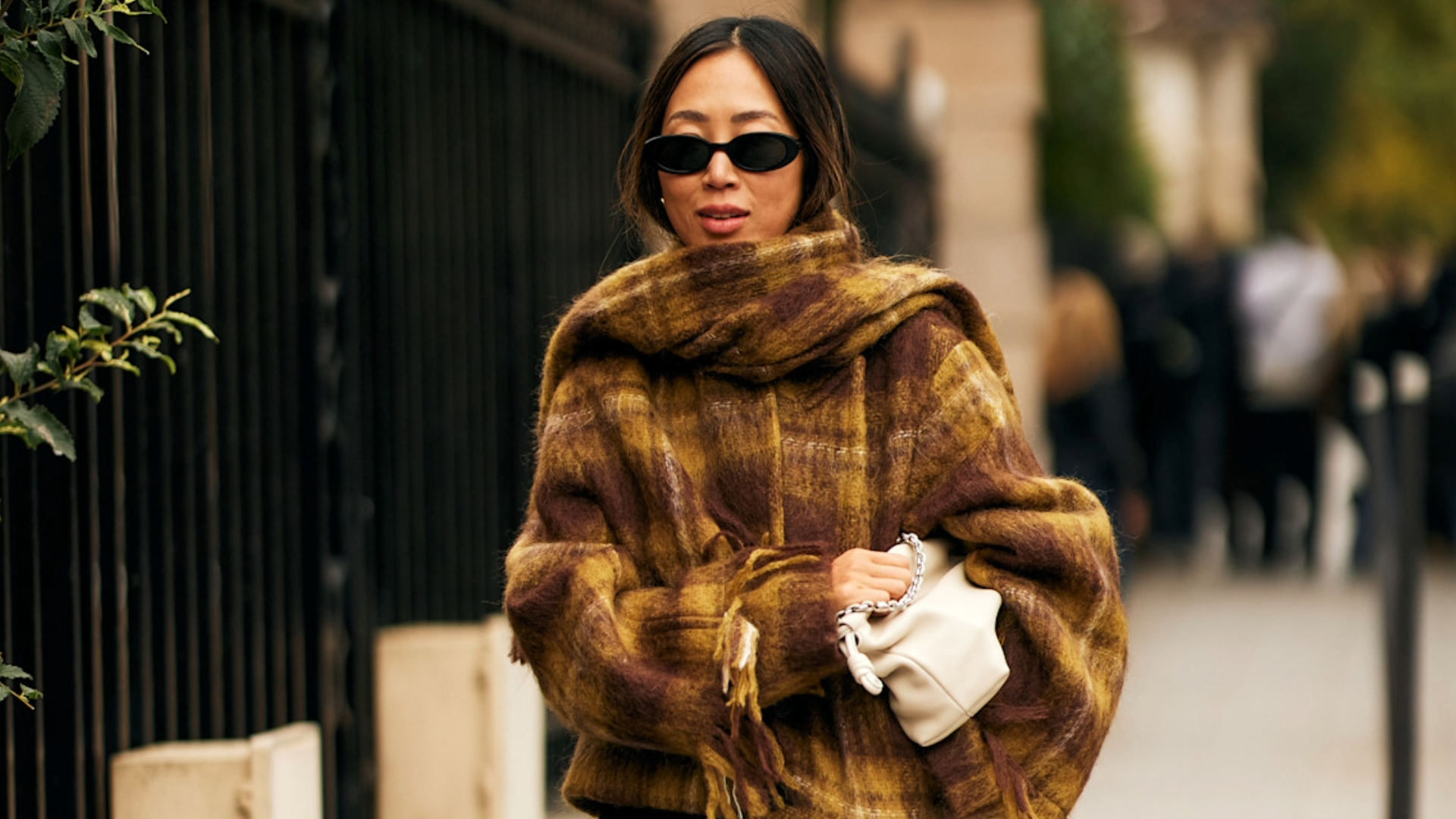 26 Cashmere Sweaters and Accessories I’m Shopping This Black Friday 2025