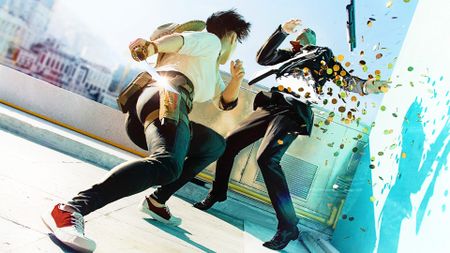 A player from The Finals cuts another on a rooftop, revealing heaps of coins