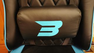 BraZen Phantom Elite gaming chair - lumbar cushion