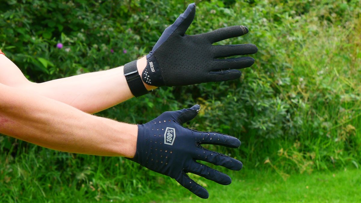 100% Sling glove review – ultra-thin lightweight gloves | BikePerfect
