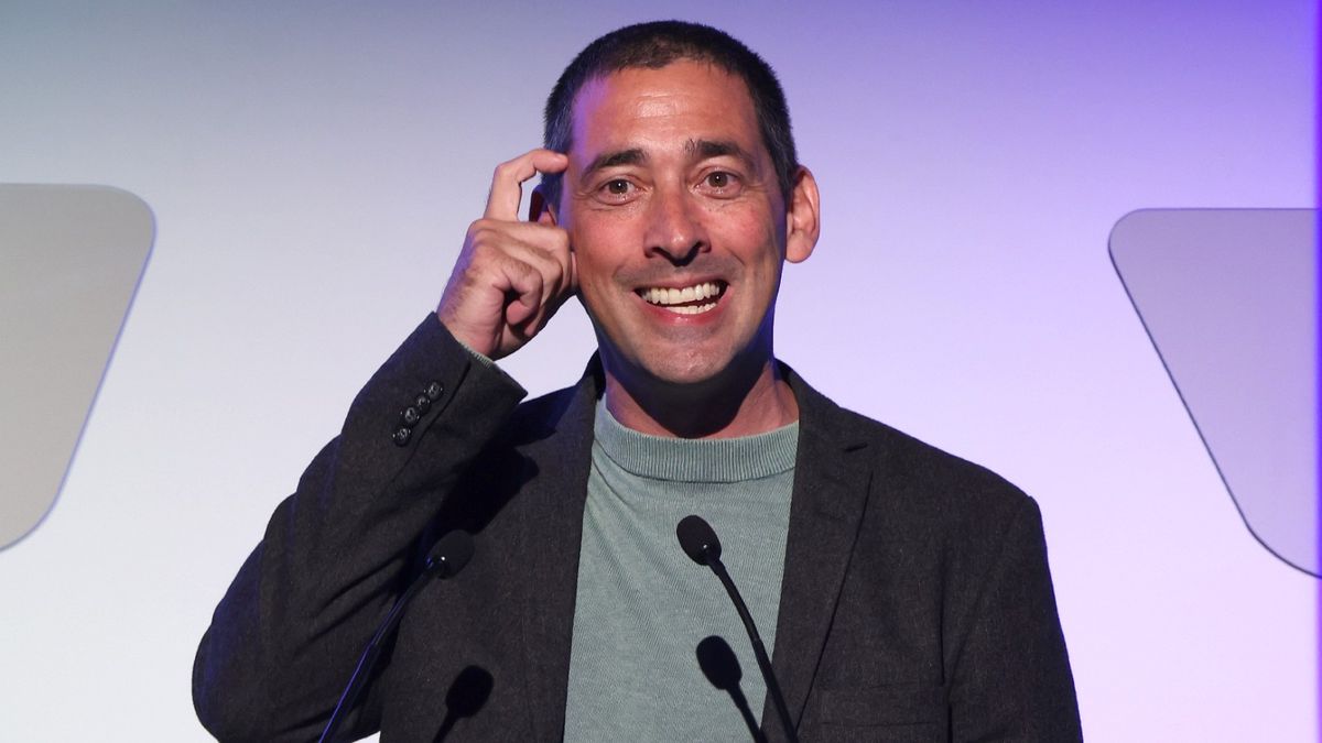 Countdown's new presenter: All you need to know about Colin Murray | GoodTo