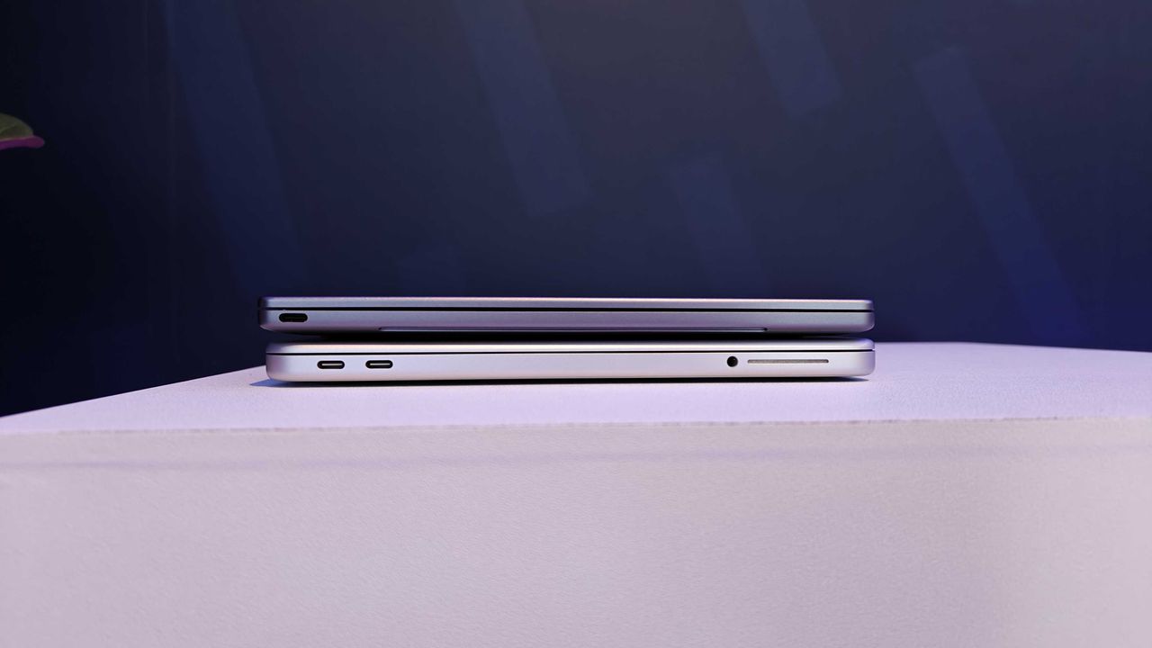 Dell XPS 13 and MacBook Neo