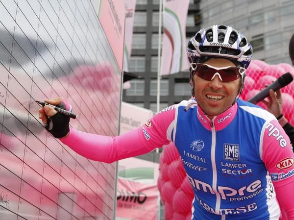 Gilberto Simoni ready for the third stage.