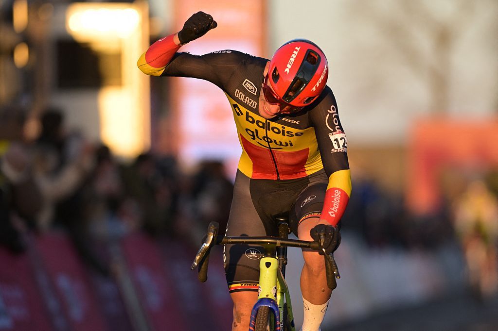 Thibau Nys heads Belgian team for UCI Cyclo-cross World Championships in absence of Wout van Aert