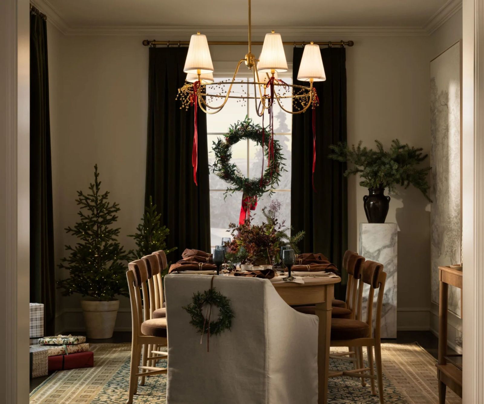 Christmas dining room decor: 13 ideas for a festive scheme | Homes and ...