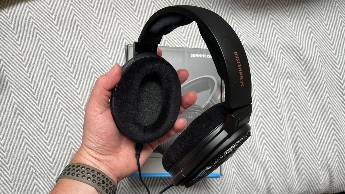 Sennheiser HD 660S2 review: a charming smoothness to their sound, but ...