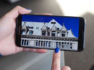 Best Camera Phone: Samsung Galaxy S7 and S7 Edge