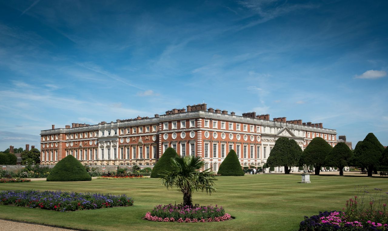 Royal garden tips, lawn at Kensington Palace, Hampton Court Palace lawn